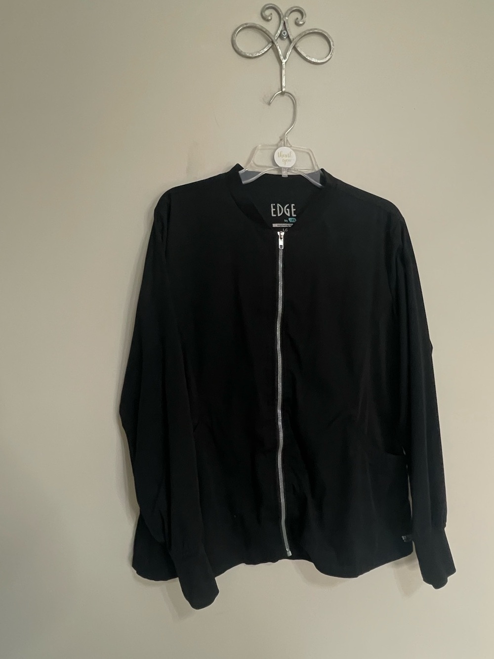 Edge Black  Scrub  Jacket Size Large 
Medical Staff